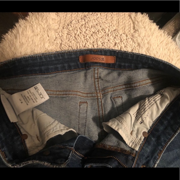 Joe’s 'The Icon' Skinny Jeans - Picture 5 of 5